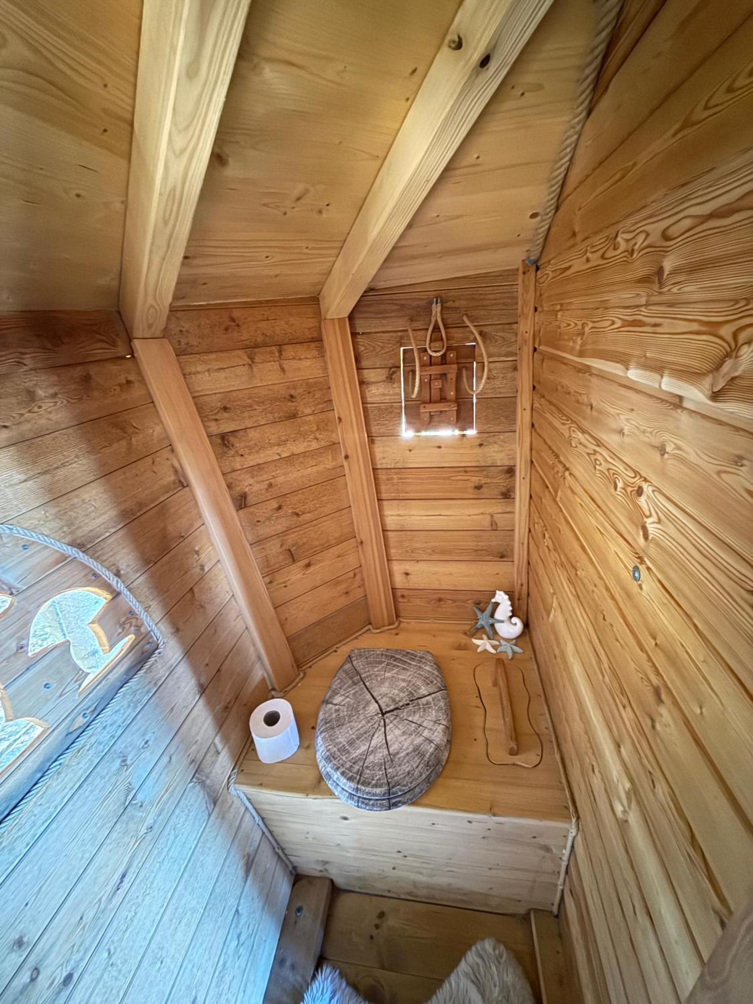 Treehouse U Rybnika Ξενοδοχείο Osecna Εξωτερικό φωτογραφία