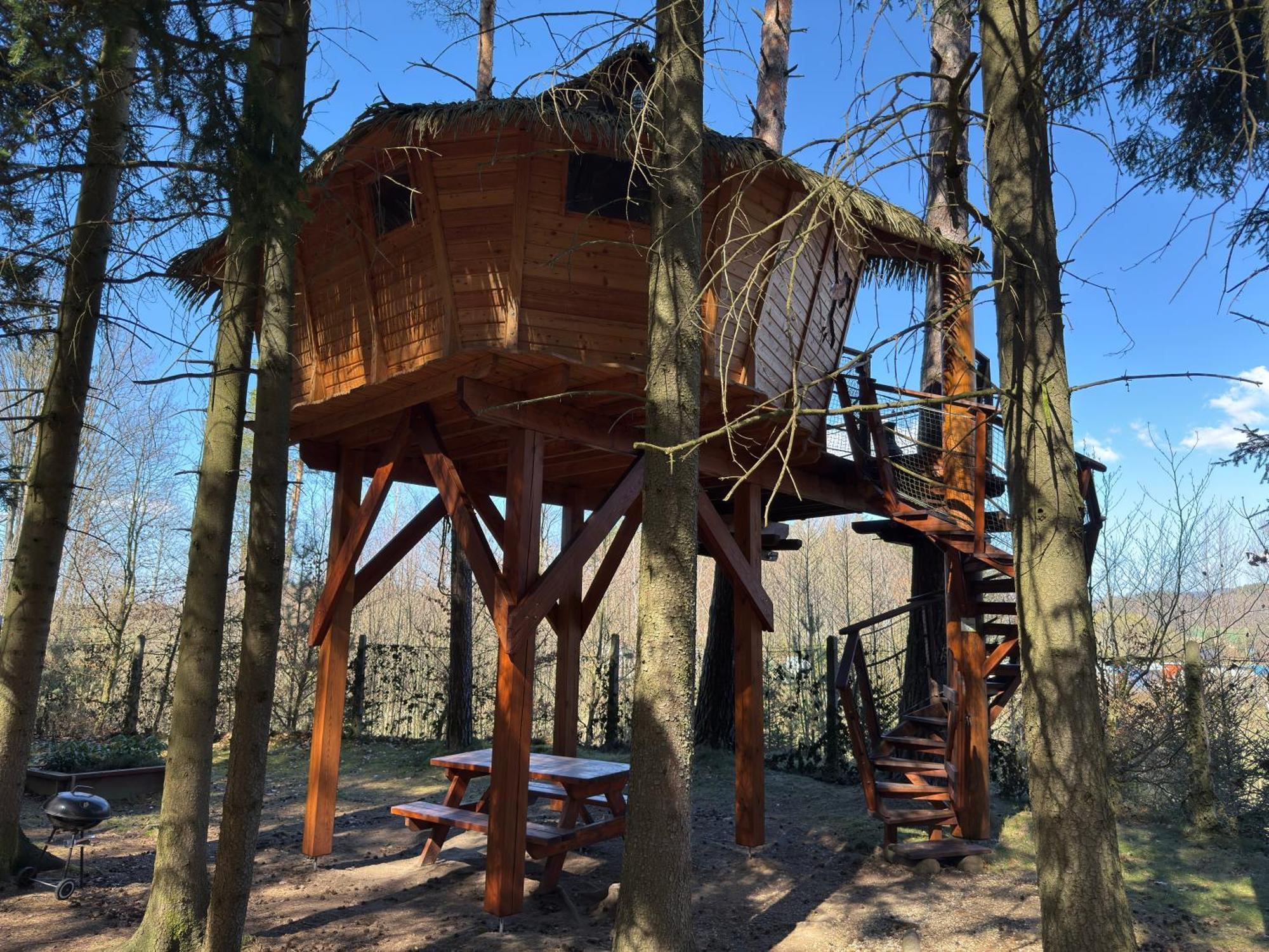 Treehouse U Rybnika Ξενοδοχείο Osecna Εξωτερικό φωτογραφία